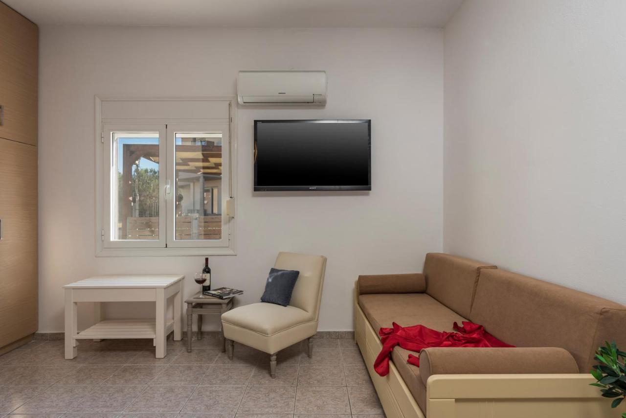 Wave Rooms Maleme Екстериор снимка